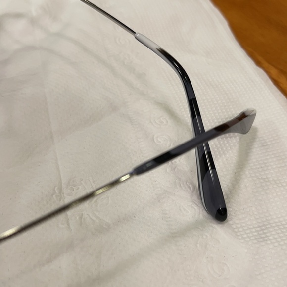 Men’s Prada silver/gray sunglasses - Picture 3 of 3